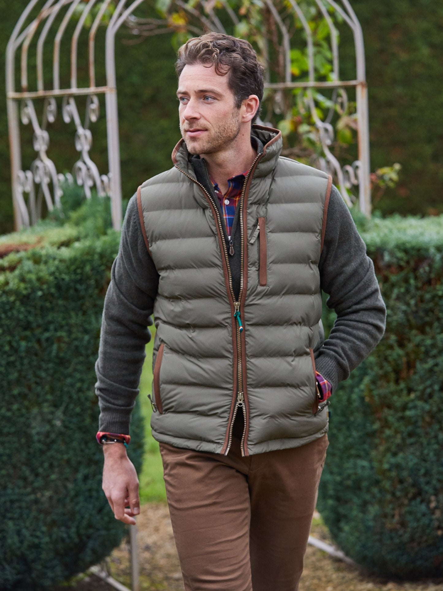 Calsall-Mens-Quilted-Waistcoat-Olive