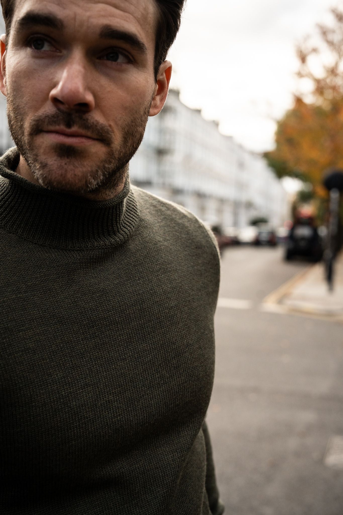 Fordwich Rolled Collar Jumper In Seaweed