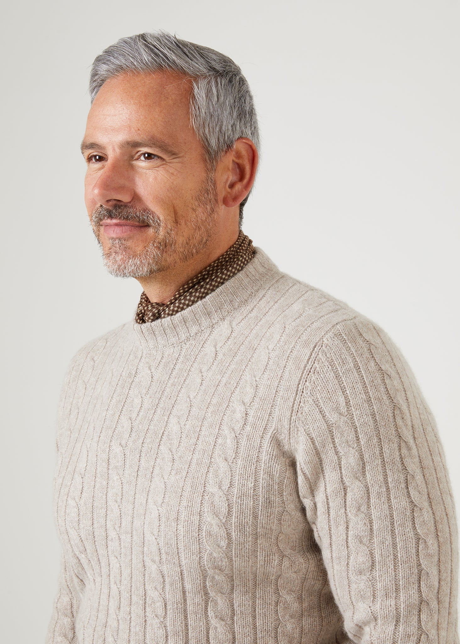 mens-lambswool-cable-knit-jumper-cobble