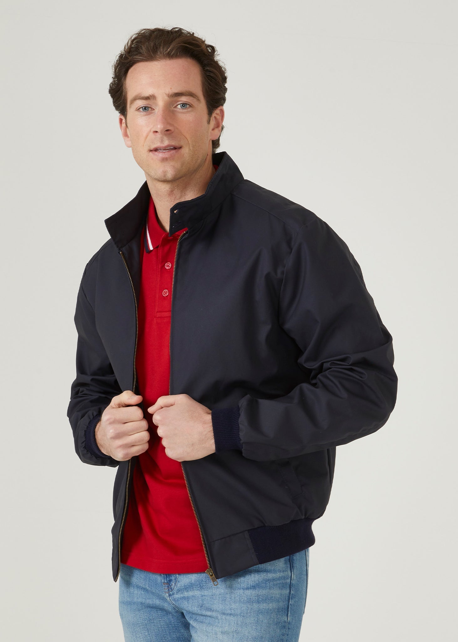 Cotton bomber jacket in navy from 100% cotton.